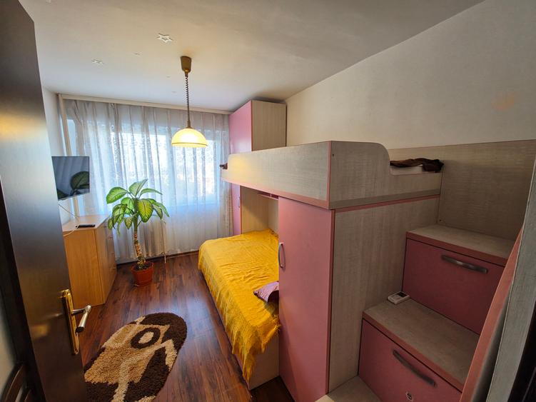 Apartament cu 3 camere decomandat în Tomis Nord