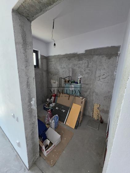 Casă individuală cu 3 camere cu Canalizare în Bradu