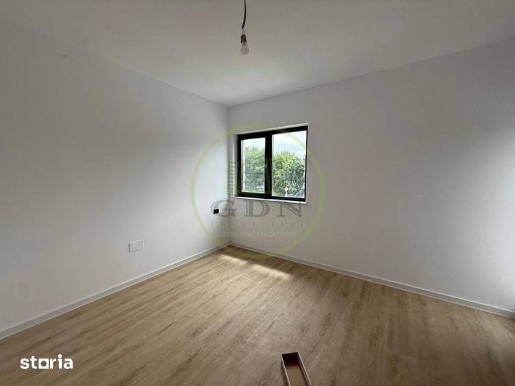 Casă cu 4 camere cu Teren 360 Mp în Romanești