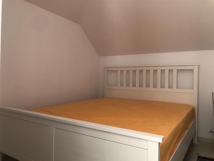 Apartament cu 4 camere decomandat, mobilat în Tractorul