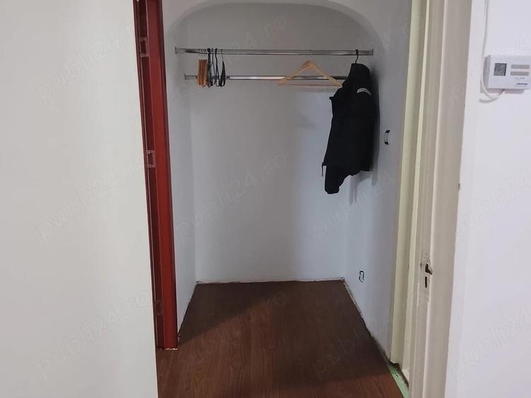 Apartament cu 2 camere decomandat în Micro 6