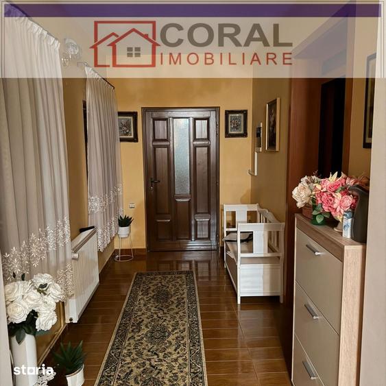 Casă cu 6 camere cu Teren 387 Mp în Decebal