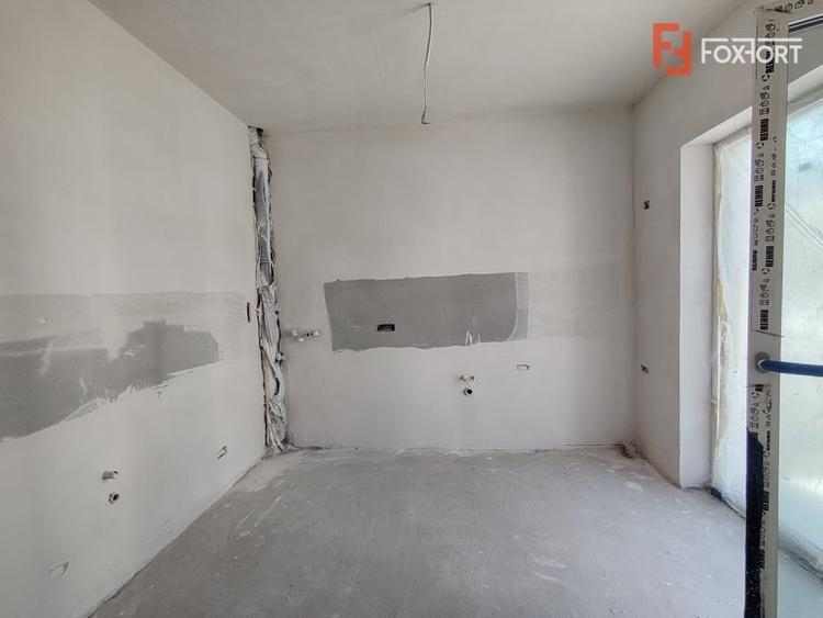 Apartament cu 3 camere decomandat în Giroc