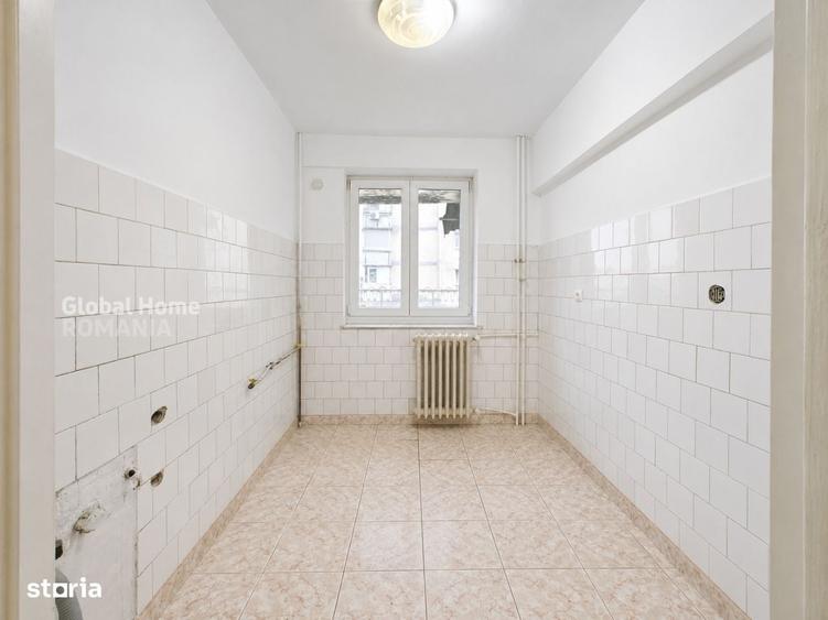 Apartament cu 3 camere în Drumul Taberei