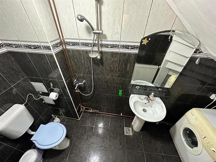 Apartament cu 3 camere decomandat, mobilat în Centrul Istoric
