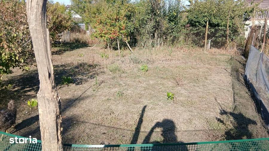 Teren de 650 mp, în Mărgineni
