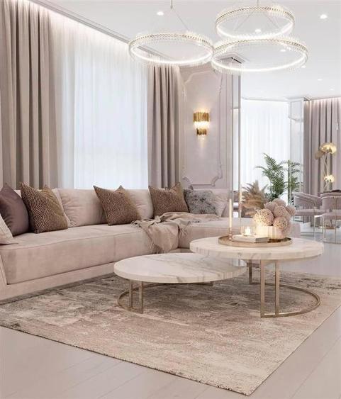 Penthouse cu 4 camere decomandat în Bucium