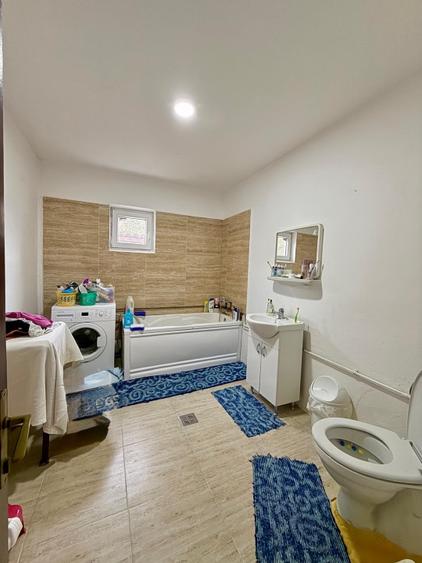 Casă individuală cu 3 camere cu Teren 305 Mp în Central
