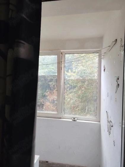 Garsonieră semidecomandată în Apărătorii Patriei