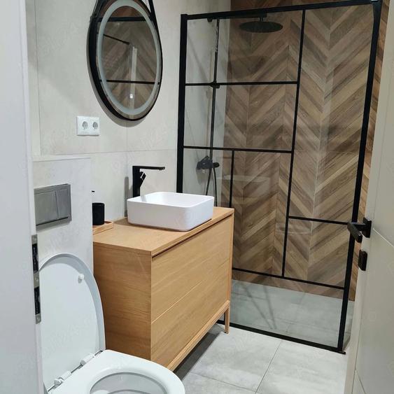 Apartament cu 2 camere decomandat în Florești