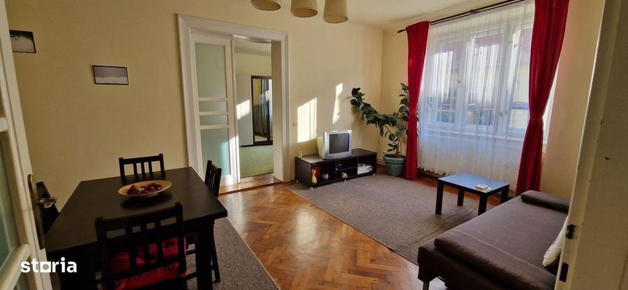 Apartament cu 2 camere nedecomandat în Cristian