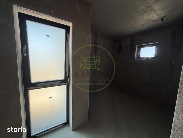 Casă cu 4 camere cu Teren 252 Mp în Malu Mare