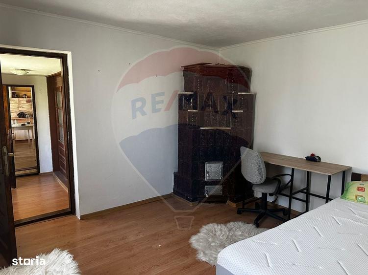 Casă cu 3 camere cu Teren 1000 Mp în Răcari
