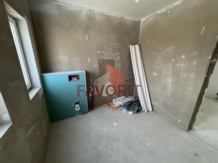 Duplex cu 5 camere cu Canalizare în Girocului