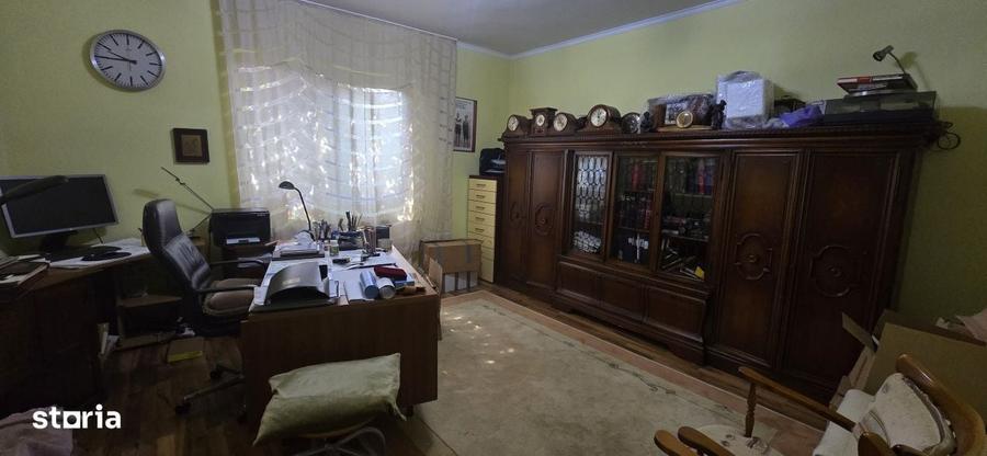 Casă cu 4 camere în Lucian Blaga
