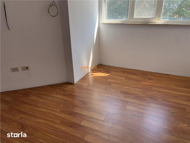 Apartament cu 3 camere decomandat în Ultracentral