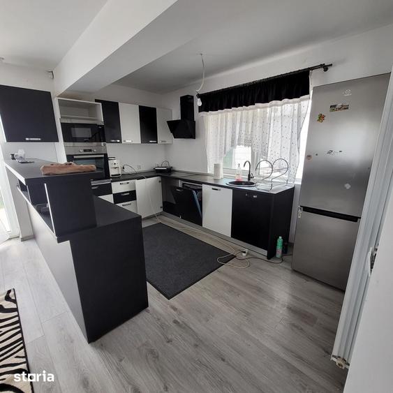 Casă cu 4 camere cu Teren 500 Mp în Bod