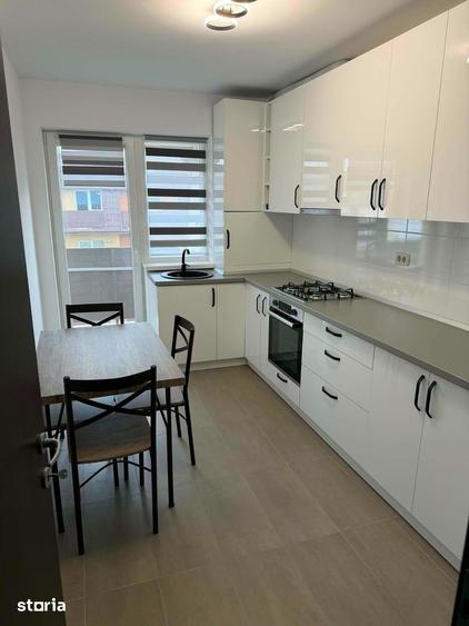 Apartament cu 2 camere decomandat în Sânpetru