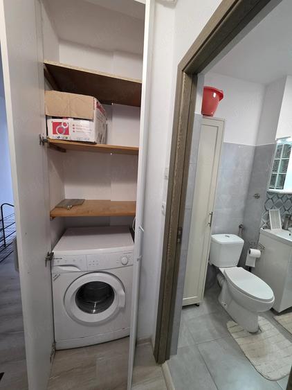 Apartament cu 3 camere decomandat în Ștefan cel Mare
