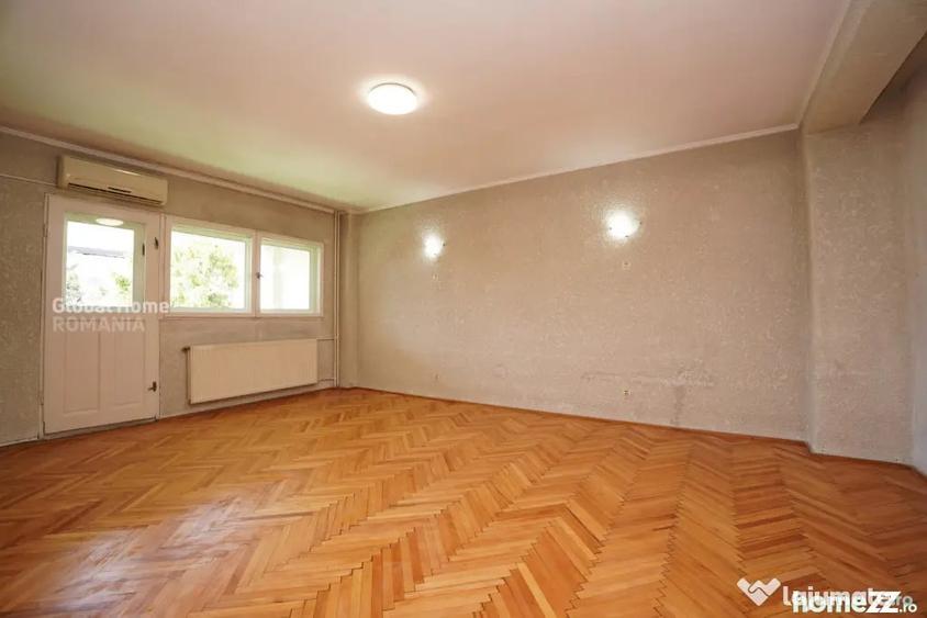 Casă cu 12 camere cu Teren 300 Mp în Pache Protopopescu