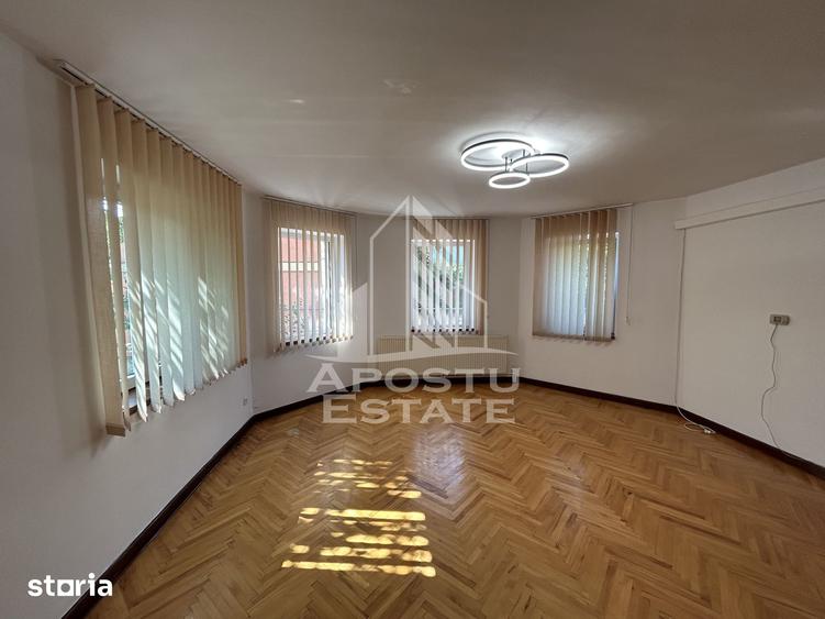 Spațiu comercial, de 200 mp, în Șagului