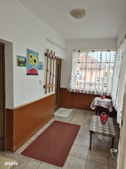 Casă cu 4 camere decomandat cu Teren 486 Mp în Șona