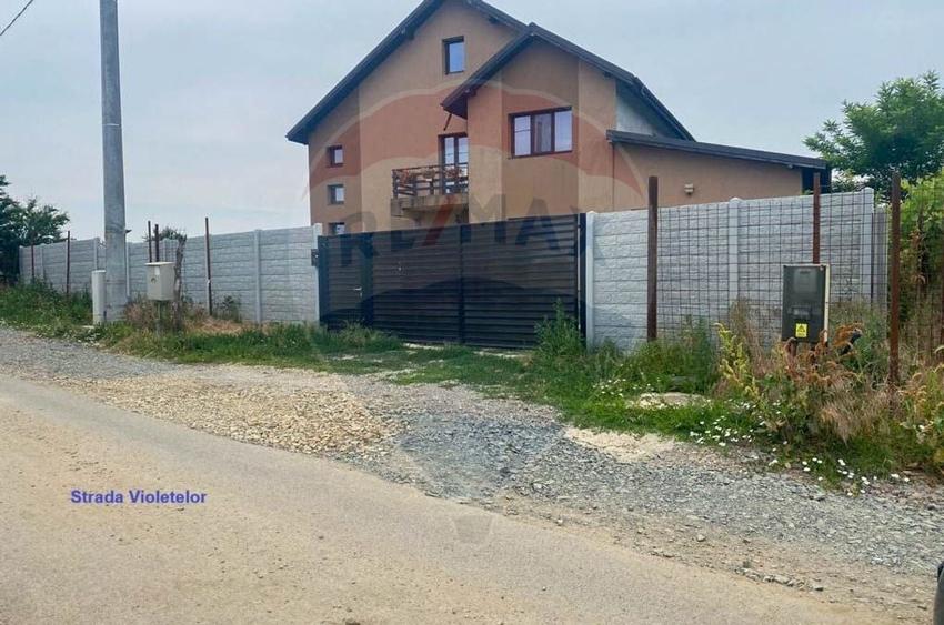 Teren agricol intravilan de 3778 mp, în Brănești