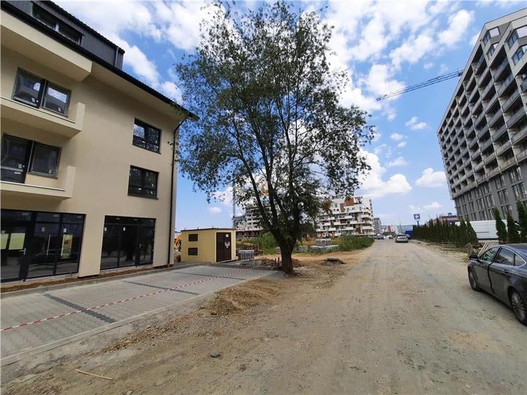 Spațiu comercial, de 76 mp, în Șelimbăr