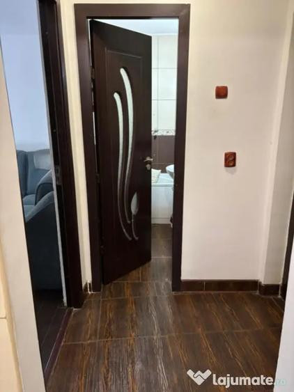 Apartament cu 2 camere decomandat în Vest