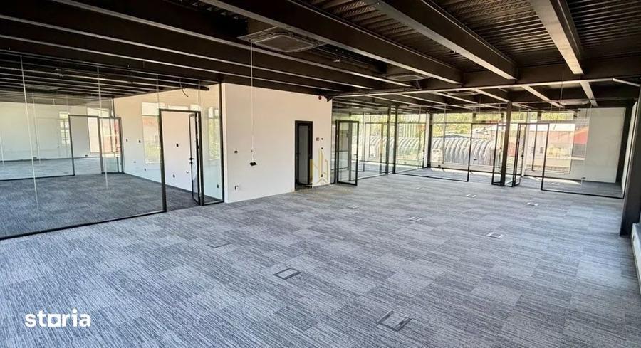 Spațiu comercial, de 1,400 mp, în Central
