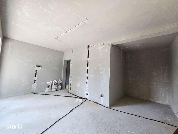 Casă cu 4 camere în Ciupercenii Noi