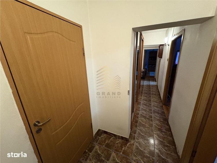 Apartament cu 3 camere decomandat în Central