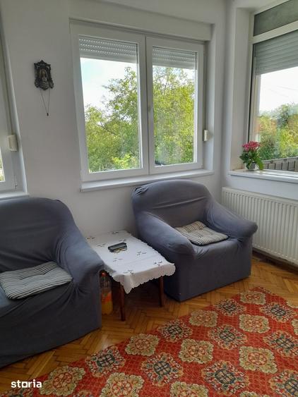 Casă cu 4 camere cu Teren 204 Mp în Burdea