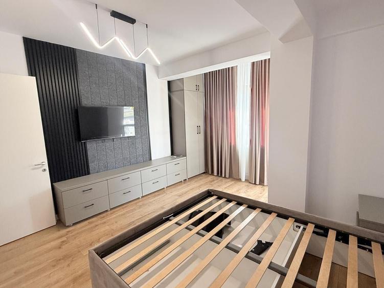 Apartament cu 2 camere semidecomandat, mobilat în Vișan