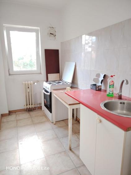 Garsonieră decomandată în Drumul Taberei