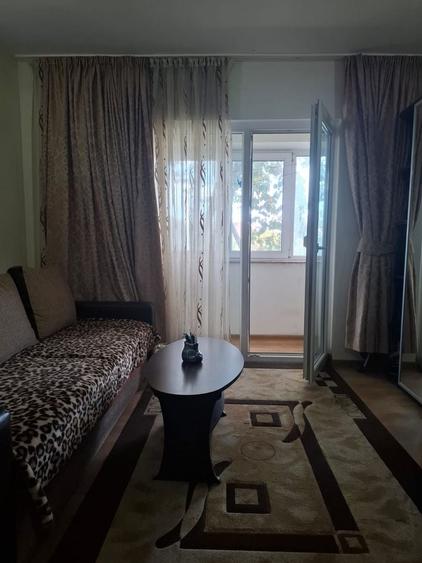 Apartament cu 2 camere decomandat în Dacia