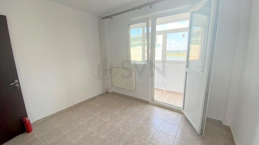 Apartament cu 3 camere decomandat în Lacul Tei