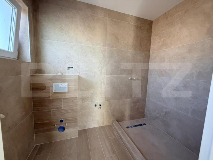 Casă individuală cu 4 camere cu Canalizare în Cetate
