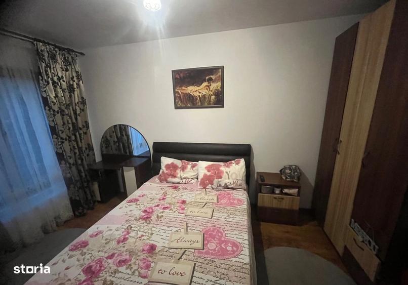 Apartament cu 3 camere decomandat în Granit
