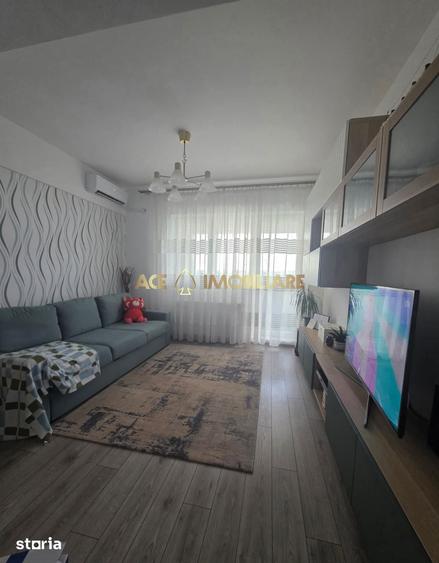 Apartament cu 3 camere în Apărătorii Patriei