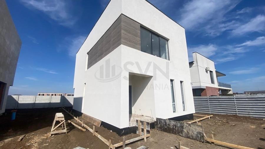 Casă individuală cu 4 camere cu Teren 350 Mp în Tunari