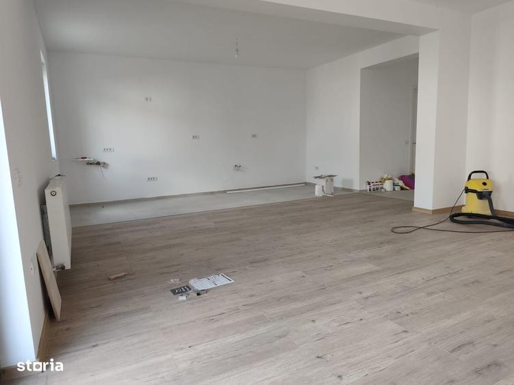 Casă cu 4 camere în Bâcu