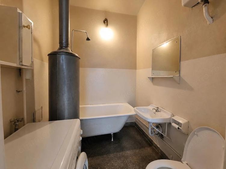 Casă cu 3 camere cu Teren 330 Mp în Lunei