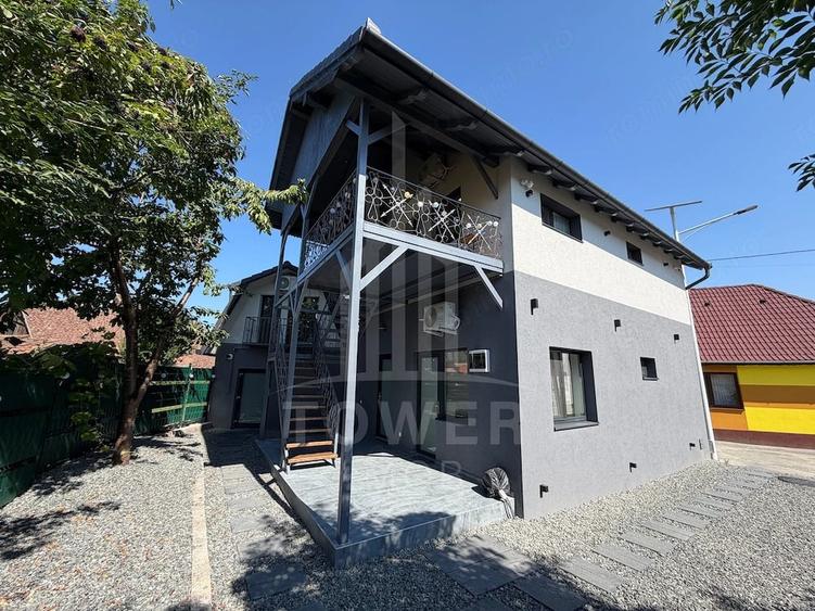 Casă cu Teren 200 Mp în Central