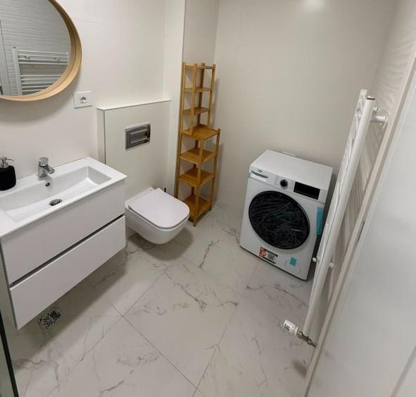 Apartament cu 2 camere semidecomandat, mobilat în Pipera