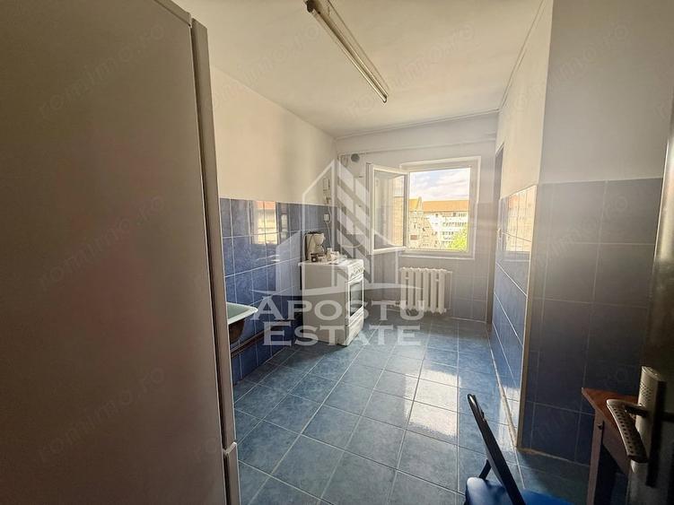 Apartament cu 3 camere decomandat în Dorobanților