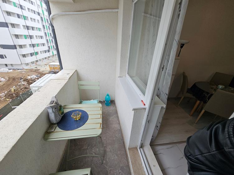 Apartament cu 2 camere semidecomandat în Chiajna
