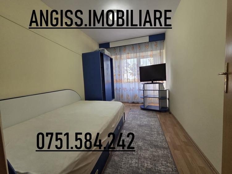 Apartament cu 3 camere în Peco