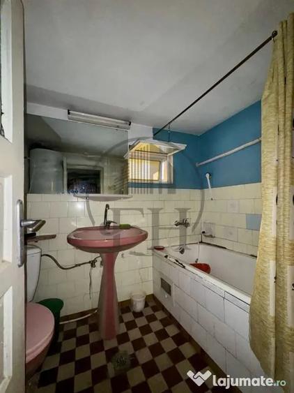Casă cu 3 camere cu Teren 130 Mp în Brătianu