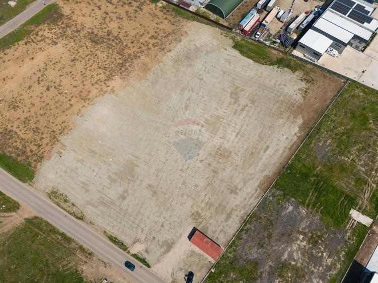 Teren 10.000 mp Domnești - Centura București - Betonare și împrejmuire - 7